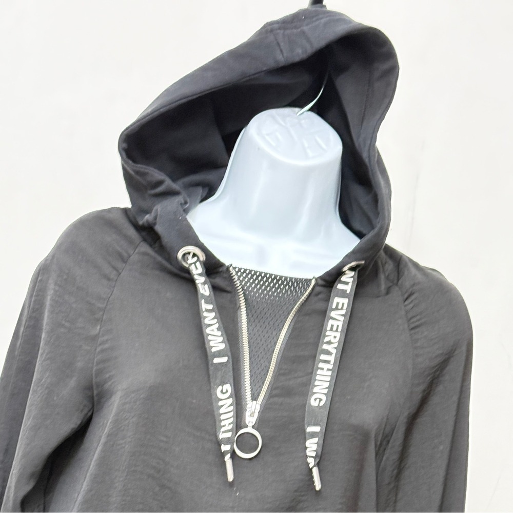 H&M Divided‎ Womens Black Cropped Quarter Zip Hoodie I Want Everything Size 2